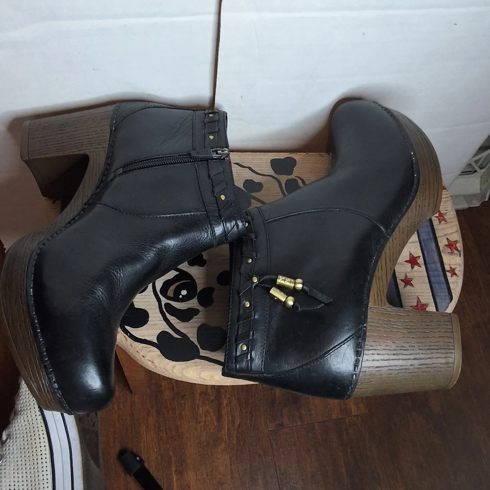 Dansko Dabney  Black Leather Patform Tassel Ankle Boots 41/11- 11.5